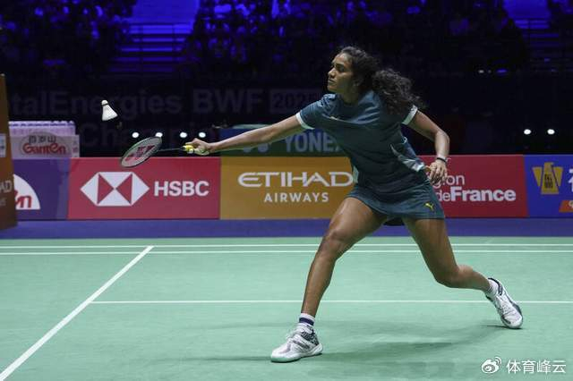 日本羽毛球队碾压印尼羽毛球队，辛杜三分雨点燃全场