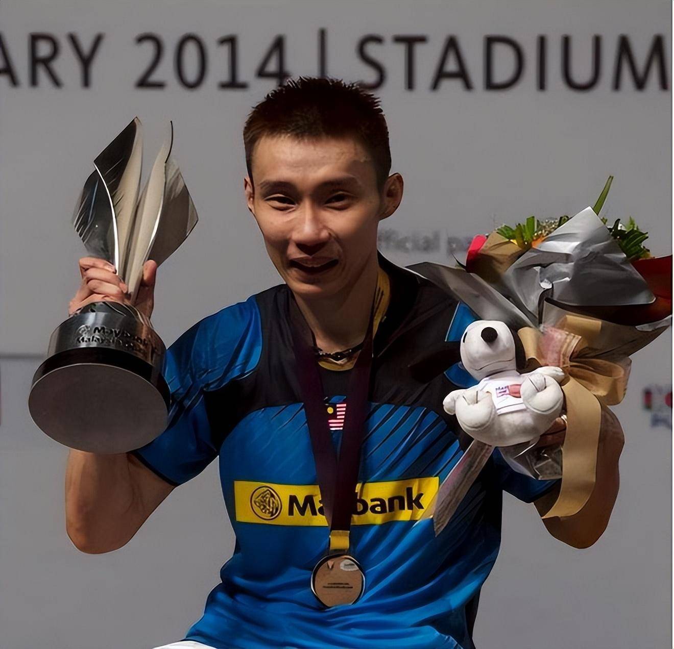 包含中国羽毛球队爆冷丹麦羽毛球队，李宗伟爆发神勇的词条