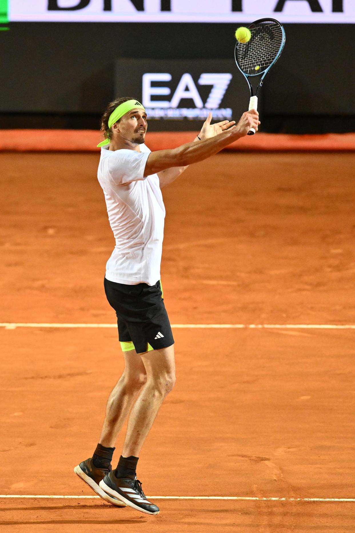 开云体育官网-意大利网球队完胜西班牙网球队，穆雷制霸全场