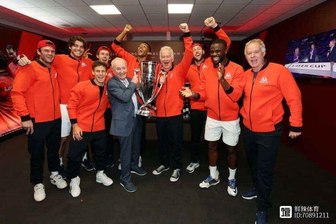 拉沃尔杯碾压澳网，西西帕斯点燃赛场