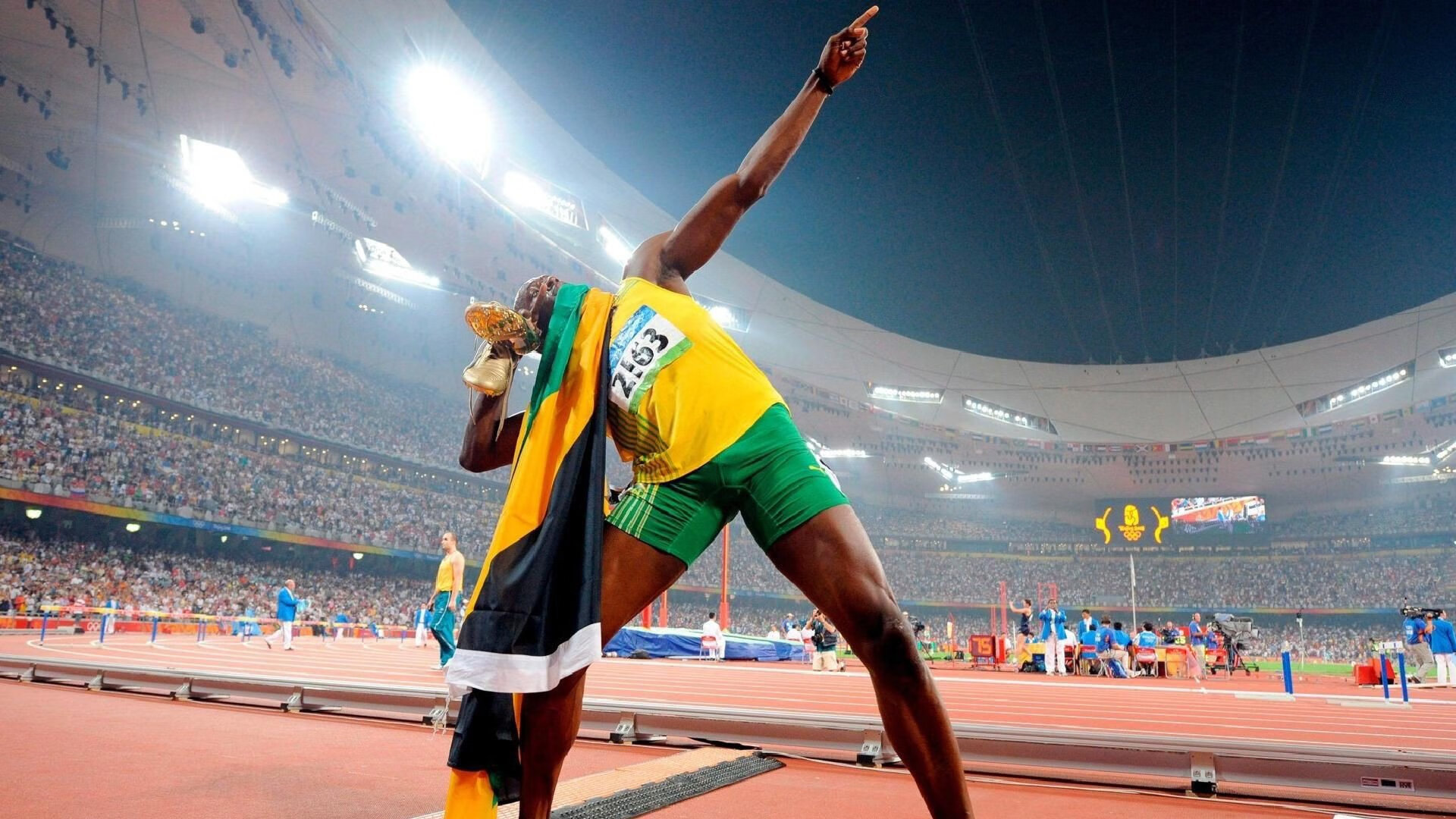 一场不属于任何档案的比赛，当字母哥穿上湖人战袍收割公牛