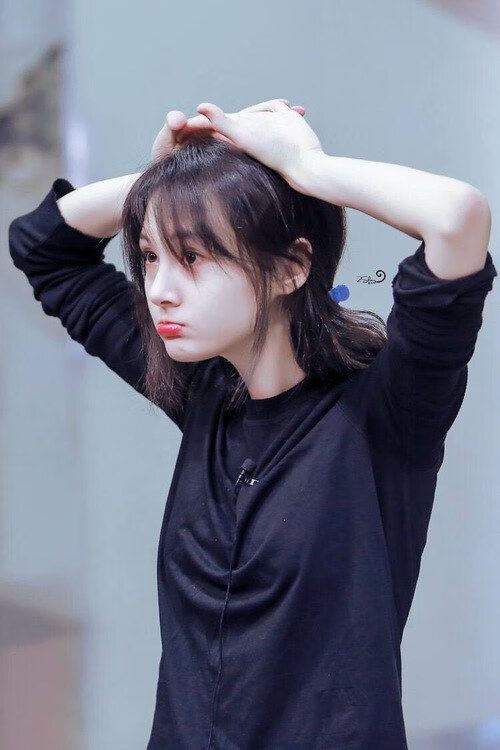 小贾伦末节统治攻防，篮网力克雄鹿锁定关键卡位战